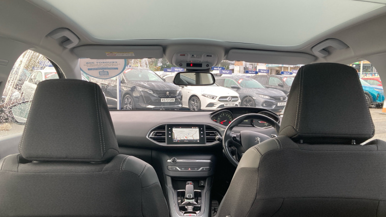 Peugeot 308 1.2 PureTech 130 Allure 5dr EAT8 Petrol Hatchback